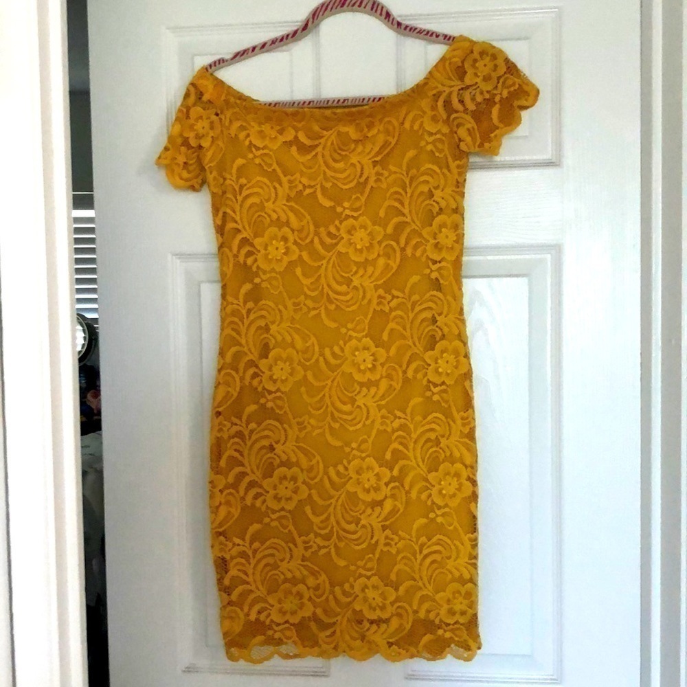 Ambiance Yellow Lace Dress Size Medium